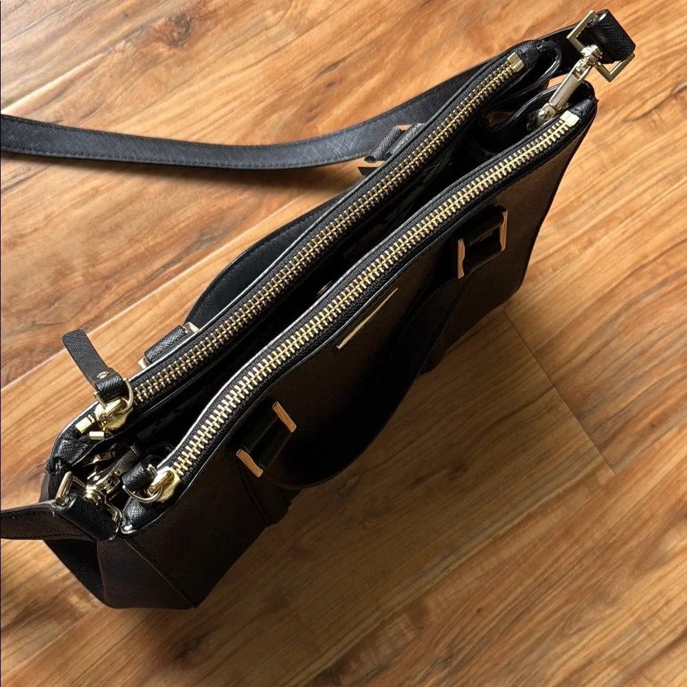 Kate Spade Black Crossbody Bag with Structured Design - Picture 2 of 7